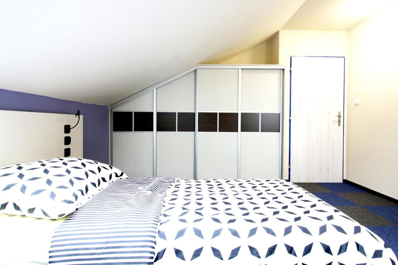 2 Bedrooms House With Enclosed Garden And Wifi At Slezska Ostrava Exterior photo